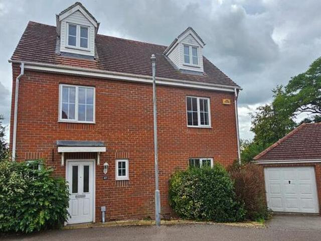 House for sale in Stone, Baswich