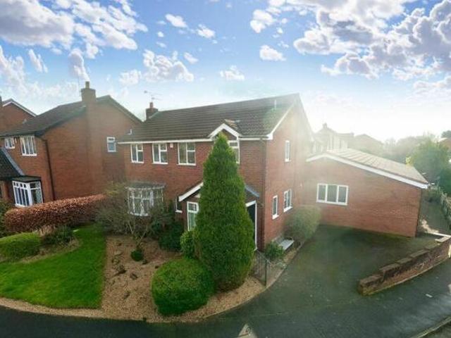 House for sale in Stone, Baswich