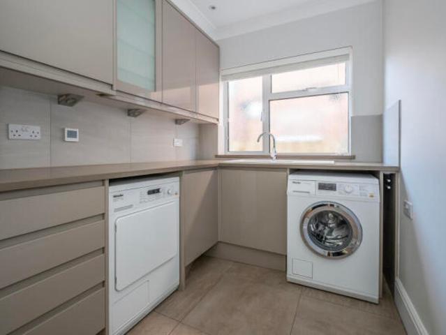 Property for sale in Cat Hill