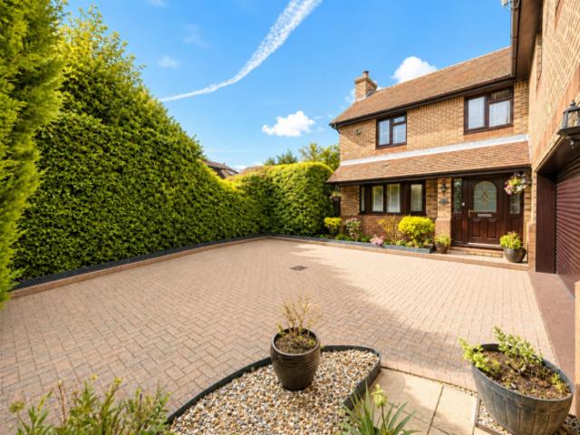 Farm for sale in High Halstow