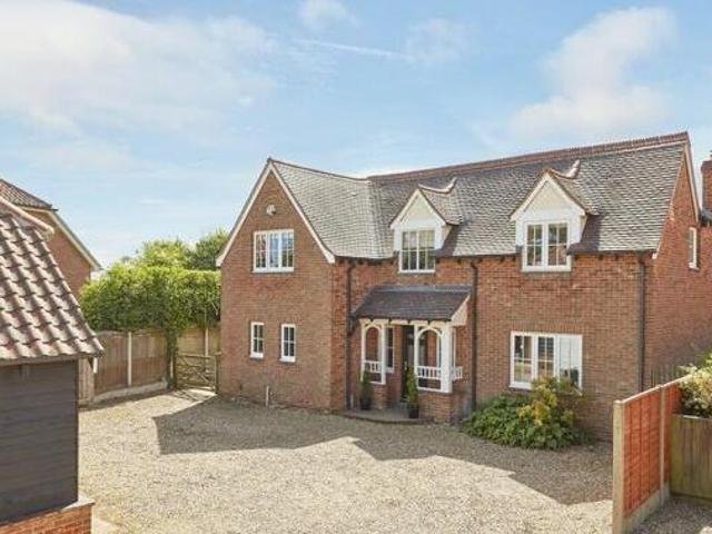 House for sale in Chelmondiston, Suffolk