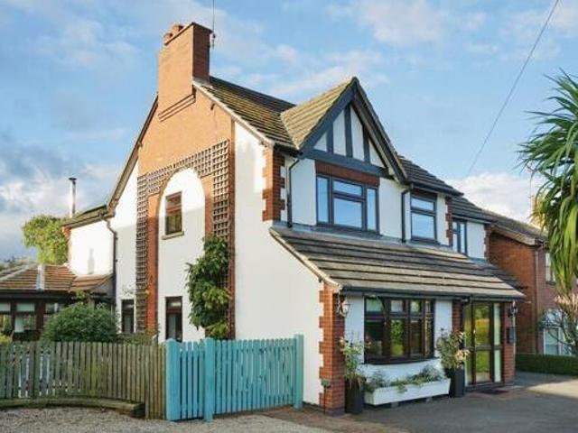 House for sale in Coalville, Leicestershire