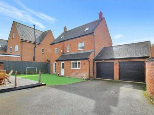 House for sale in Swindon, England