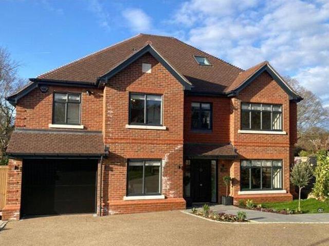 House for sale in Red Hill, Surrey