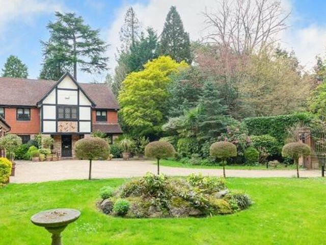 House for sale in Red Hill, Surrey