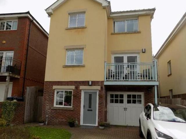 House for sale in Lyons, Greater London