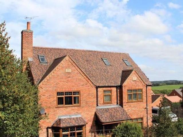 House for sale in Derbyshire Dales, East Midlands