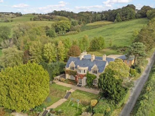 House for sale in Tewkesbury, Gloucestershire