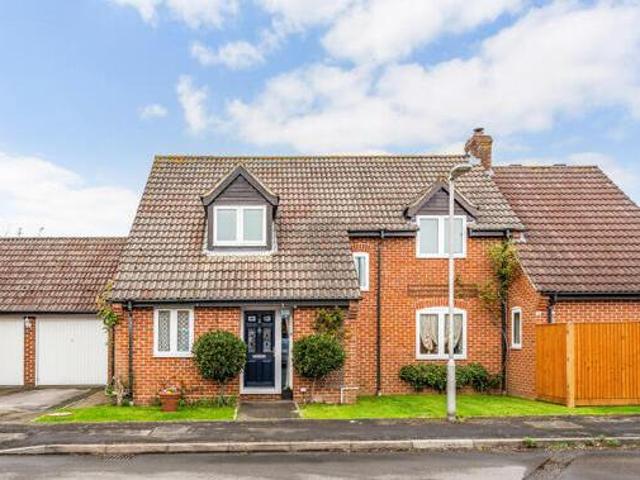 House for sale in Thatcham, West Berkshire