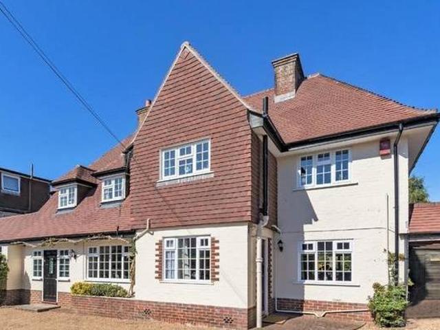 House for rent in West Sussex