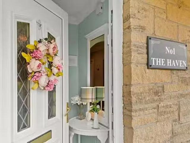 House for sale in Cambusbarron