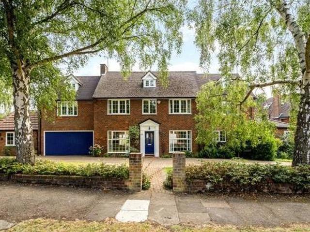 House for sale in Hertfordshire