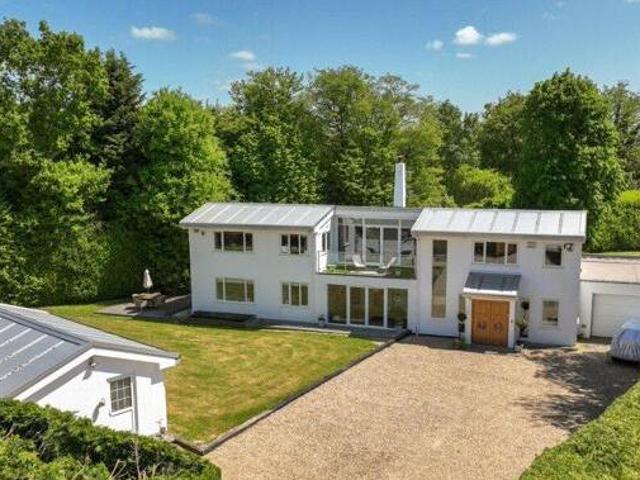 House for sale in Pouchen End, Hertfordshire
