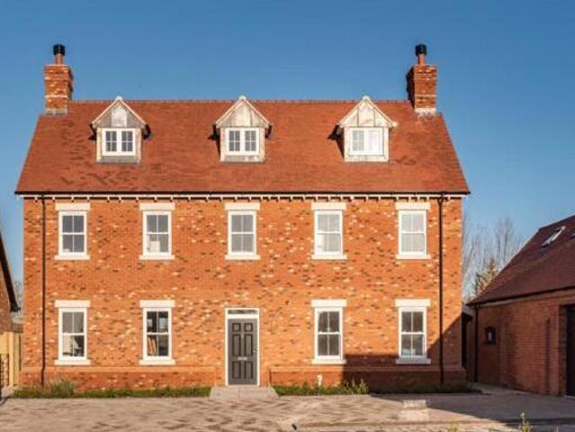House for sale in Pouchen End, Hertfordshire