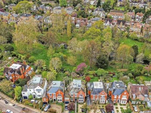 House for sale in Twickenham, Greater London