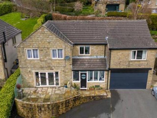 House for sale in Holmfirth, West Yorkshire