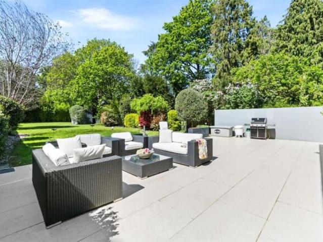 Farm for sale in Twickenham, Greater London