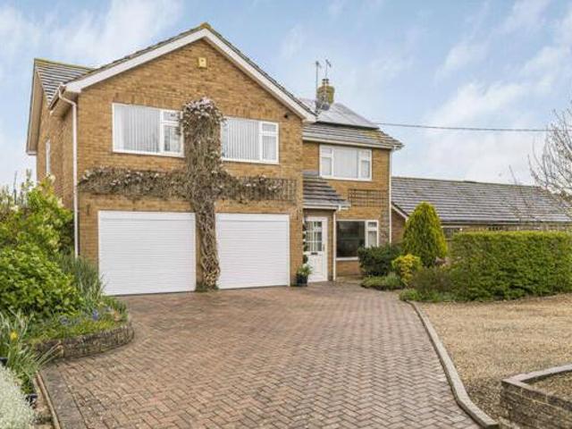 House for sale in Charlton, Vale of White Horse