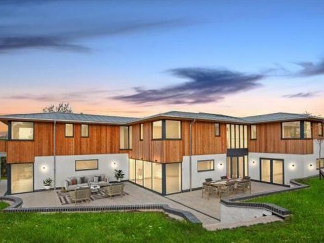 House for sale in Windy Arbour, Warwick