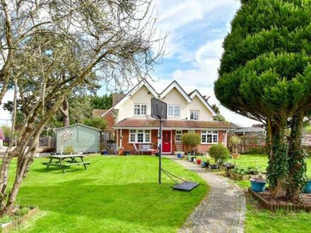House for sale in Spring Vale, Hampshire