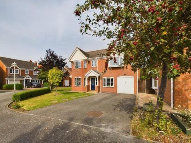 House for sale in Aylesbury, Buckinghamshire