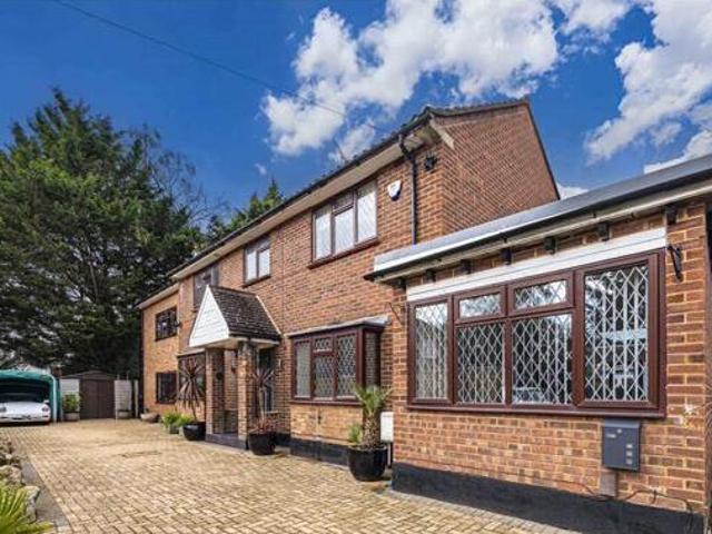 House for sale in Kingswood, North Watford