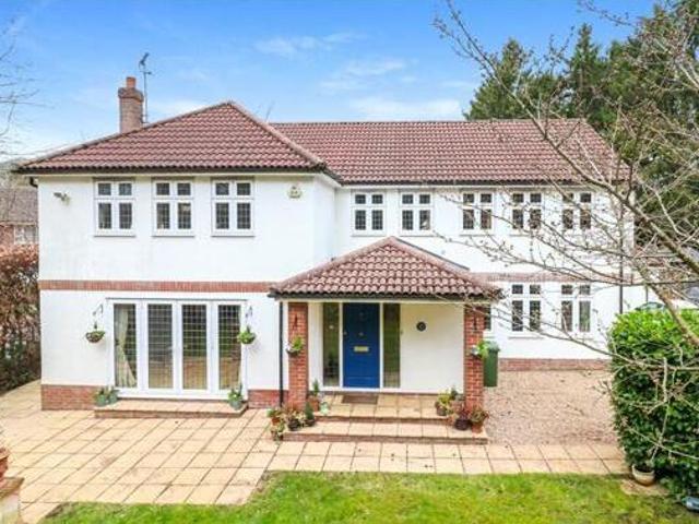 House for sale in Kingswood, North Watford