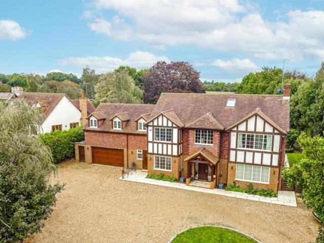 House for sale in Welwyn, Welwyn Hatfield