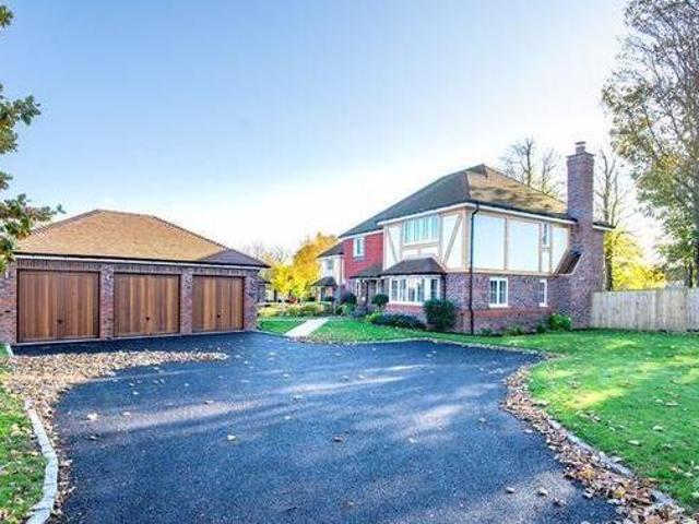 House for rent in West Sussex