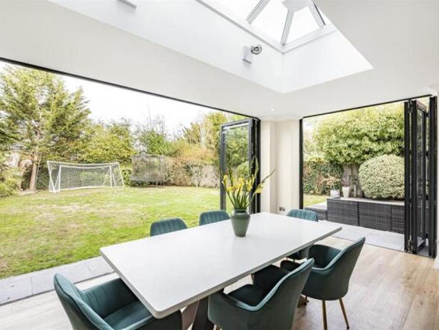 Farm for sale in Sonning, Wokingham