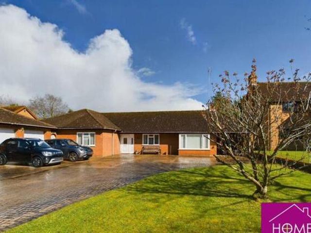House for sale in Northampton, Northamptonshire