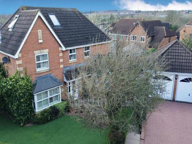 House for sale in Northampton, Northamptonshire