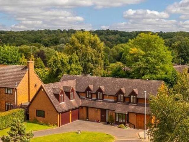 House for sale in Northampton, Northamptonshire