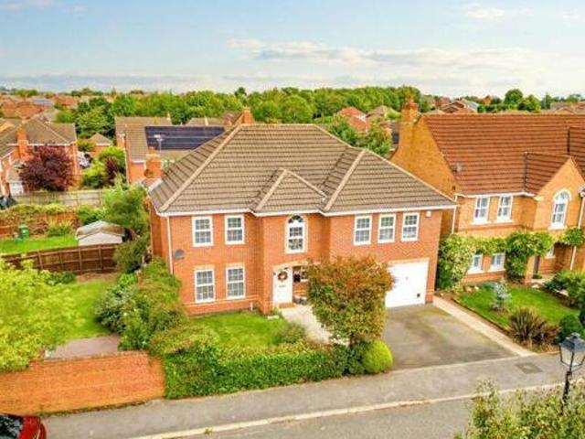 House for sale in Widnes, Liverpool City Region