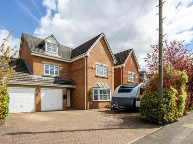House for sale in Widnes, Liverpool City Region