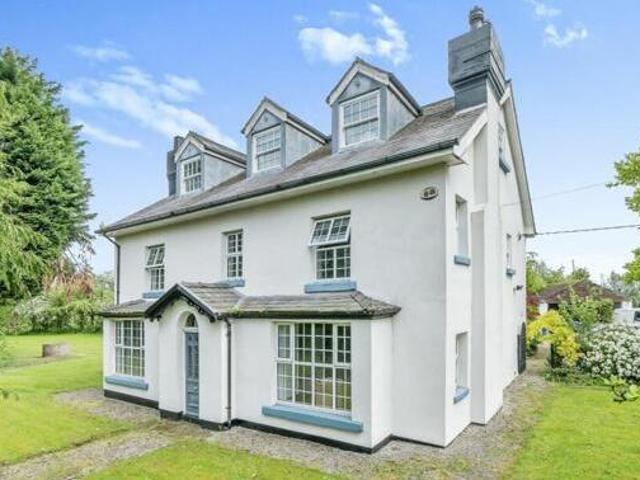 House for sale in Widnes