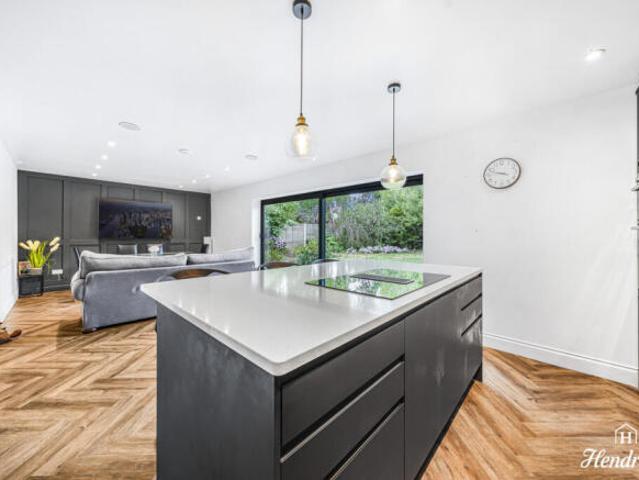Farm for sale in Alton Barnes