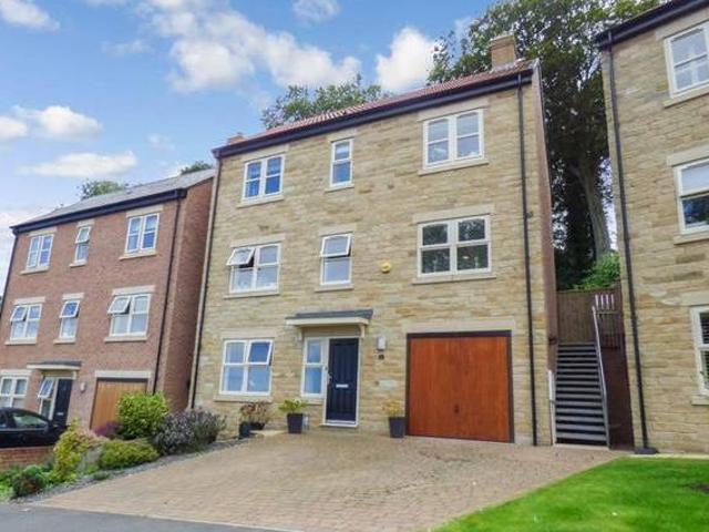 House for sale in Holystone, North Tyneside