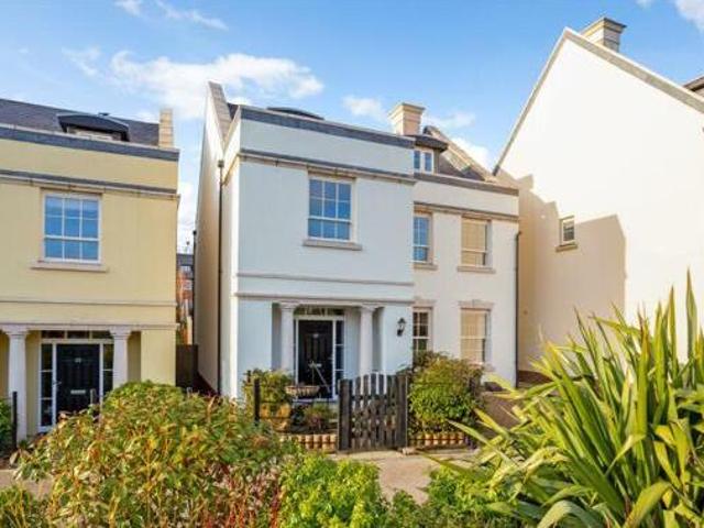 House for sale in Stanmore, Hampshire