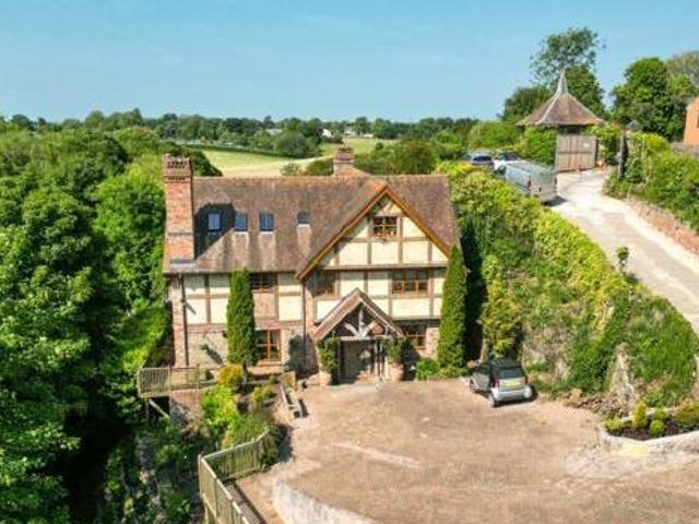House for sale in Feckenham, City Of Bristol