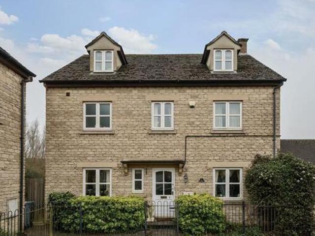 House for sale in Madley Park, Black Bourton