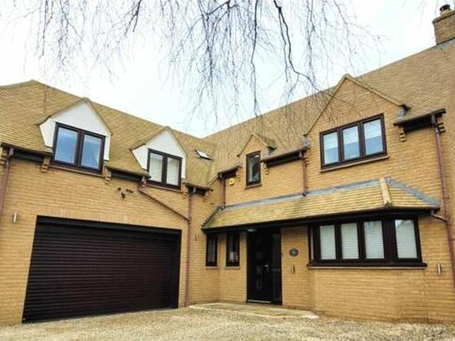 House for sale in Black Bourton, Oxfordshire