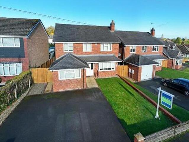 House for sale in Aldersley, Stockwell End