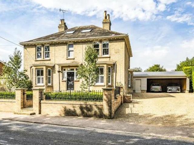 House for sale in Whisstocks Place, Eastbridge