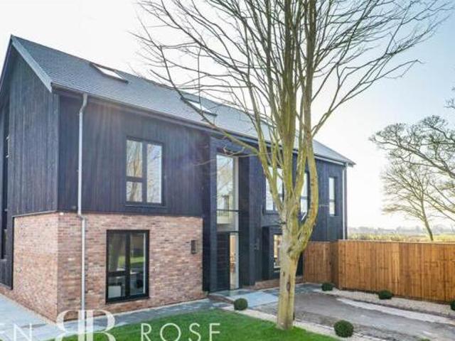 House for sale in City of London, Greater London