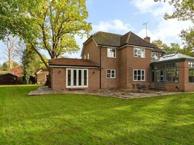 House for sale in Moulsham Green, Hart