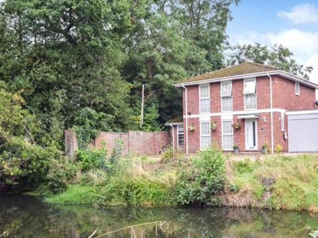 House for sale in Moulsham Green, Hart