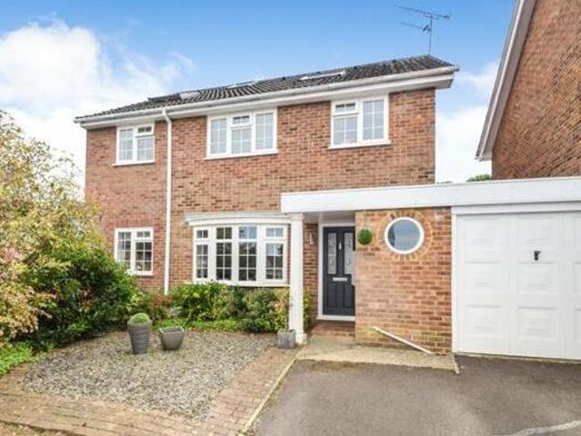 House for sale in Moulsham Green, Hart