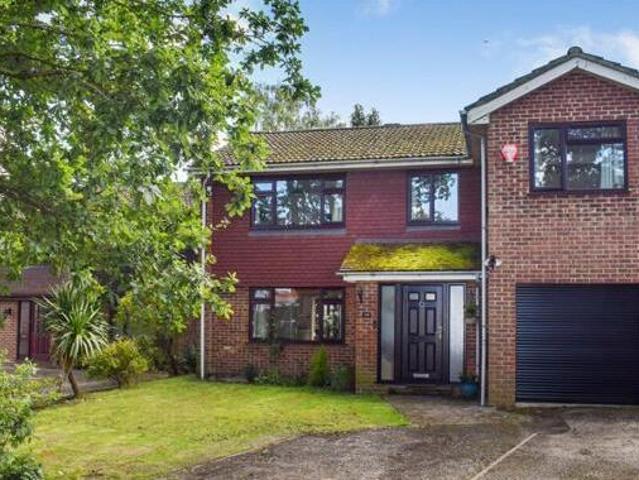 House for sale in Moulsham Green, Hart