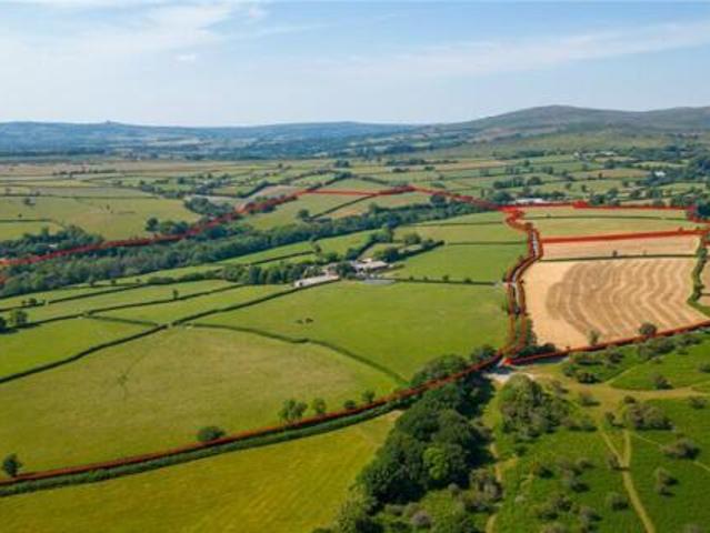 House for sale in Weir Quay, Devon